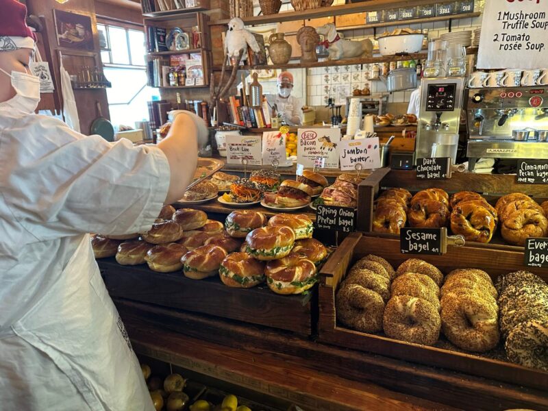 安国駅近くの大人気Cafe【ロンドンベーグルミュージアム】へ（昼前に行くべし）