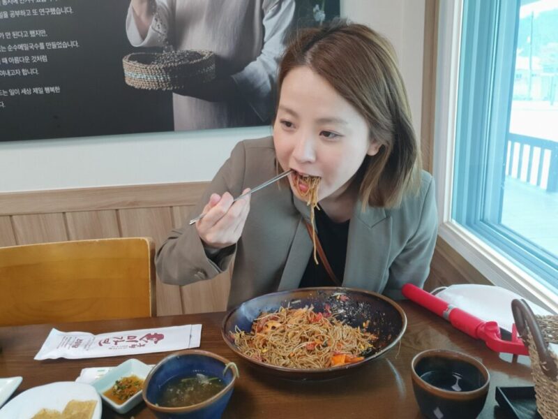 韓国・平昌にある蕎麦料理店「味家宴（ミガヨン）」へ