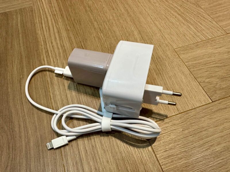変換プラグ