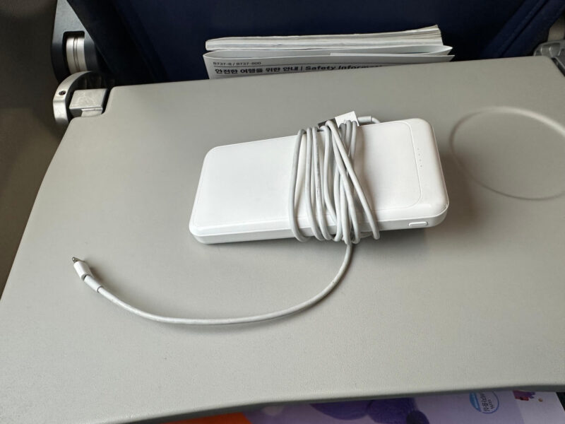 モバイルバッテリー